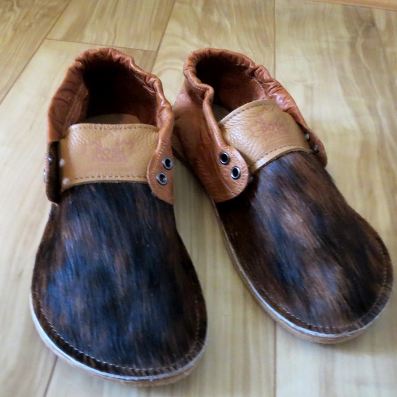 Posh Panda x Herr Wild Rags cowhide moccasins - Picture 4 of 6